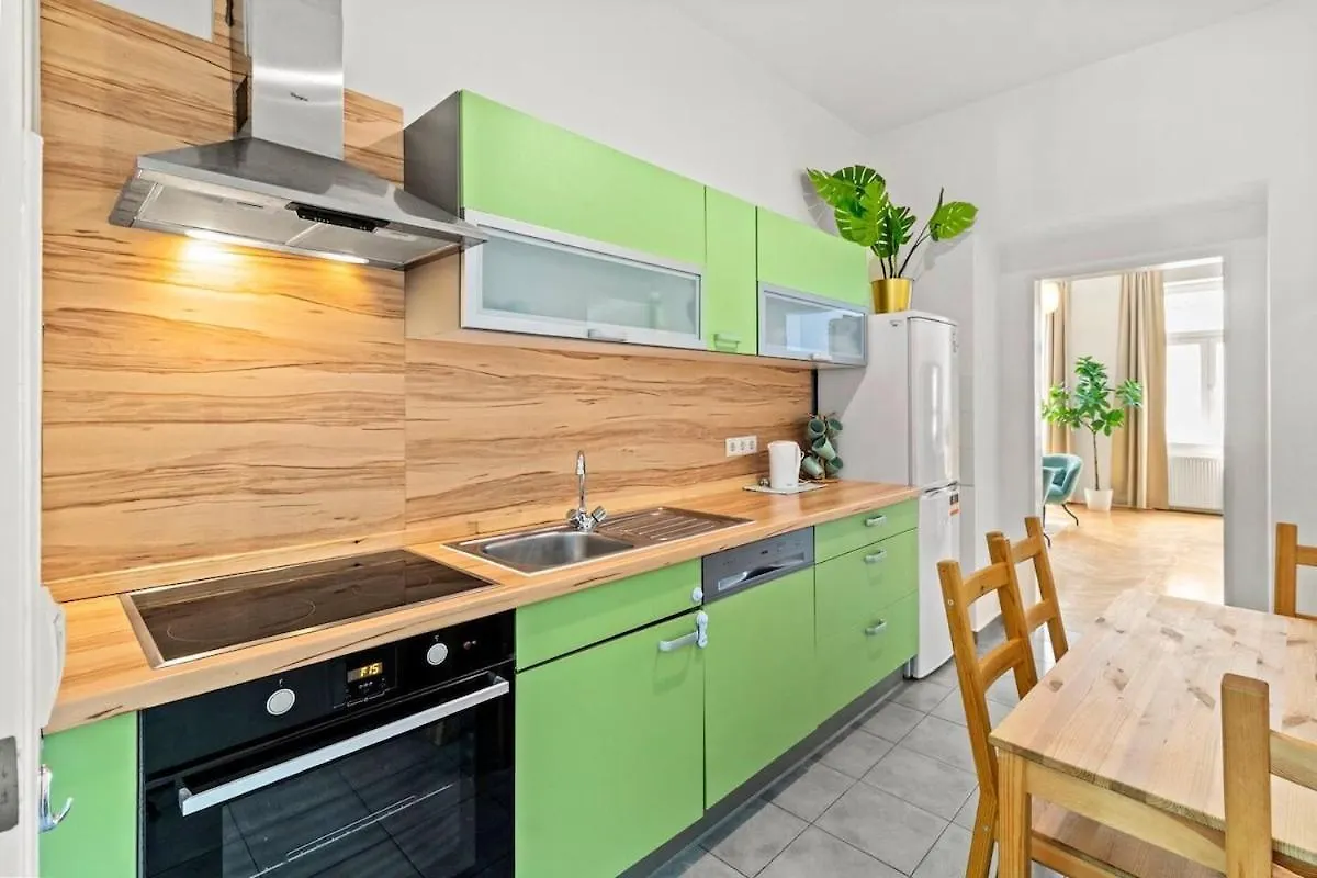 12 Minutes To Schoenbrunn I 5 Minutes To Metro U3 Vienna Apartment