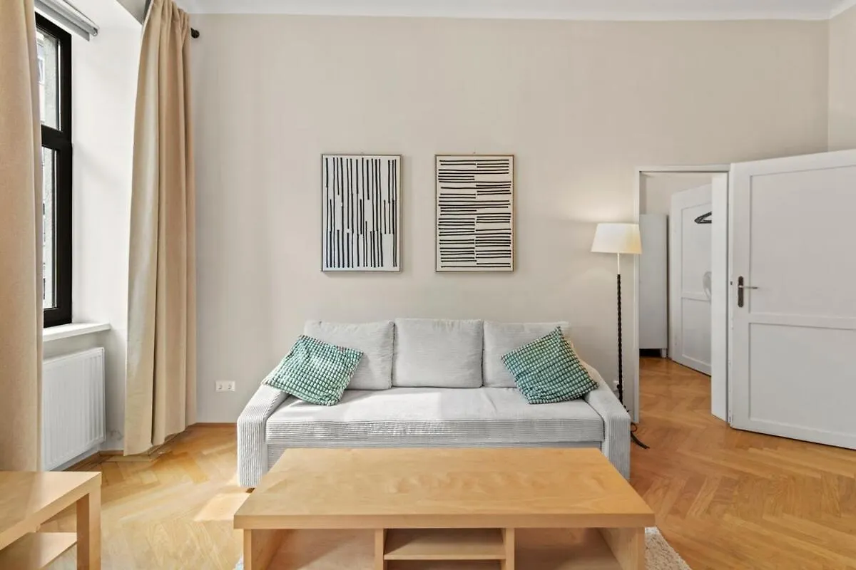 Apartment 12 Minutes To Schoenbrunn I 5 Minutes To Metro U3 Vienna