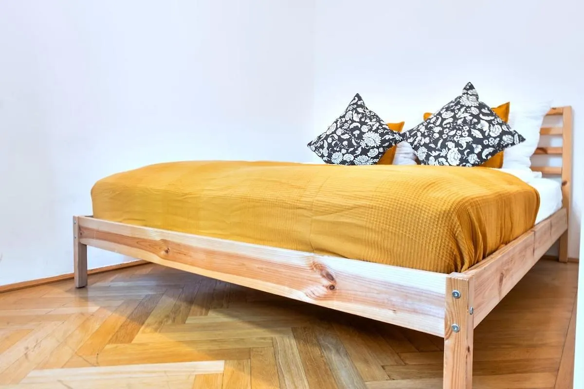 12 Minutes To Schoenbrunn I 5 Minutes To Metro U3 Vienna Apartment