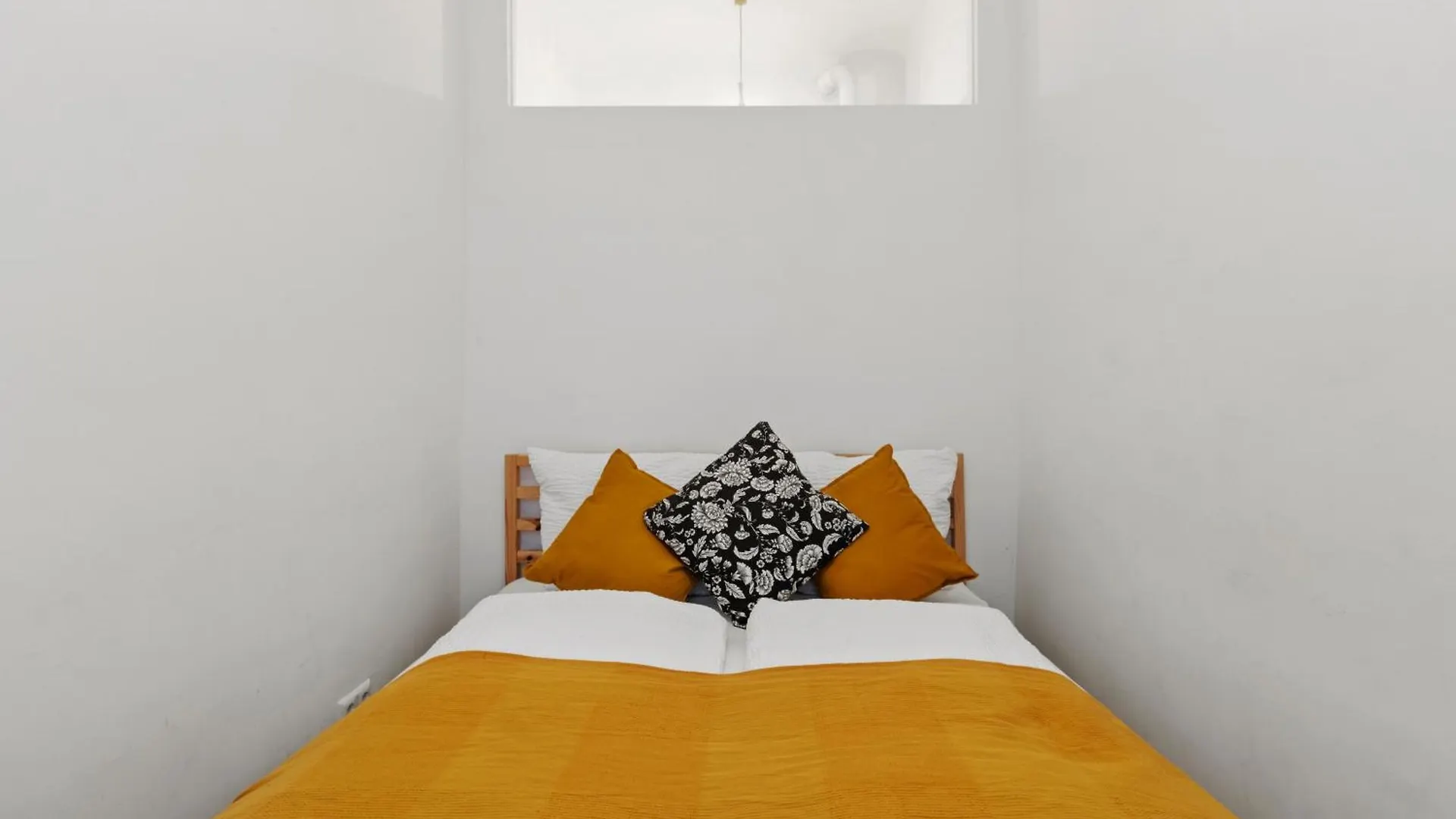 Apartamento 12 Minutes To Schoenbrunn I 5 Minutes To Metro U3 Viena