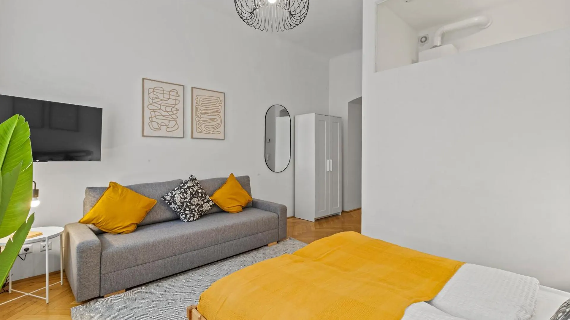 12 Minutes To Schoenbrunn I 5 Minutes To Metro U3 Vienna Apartment