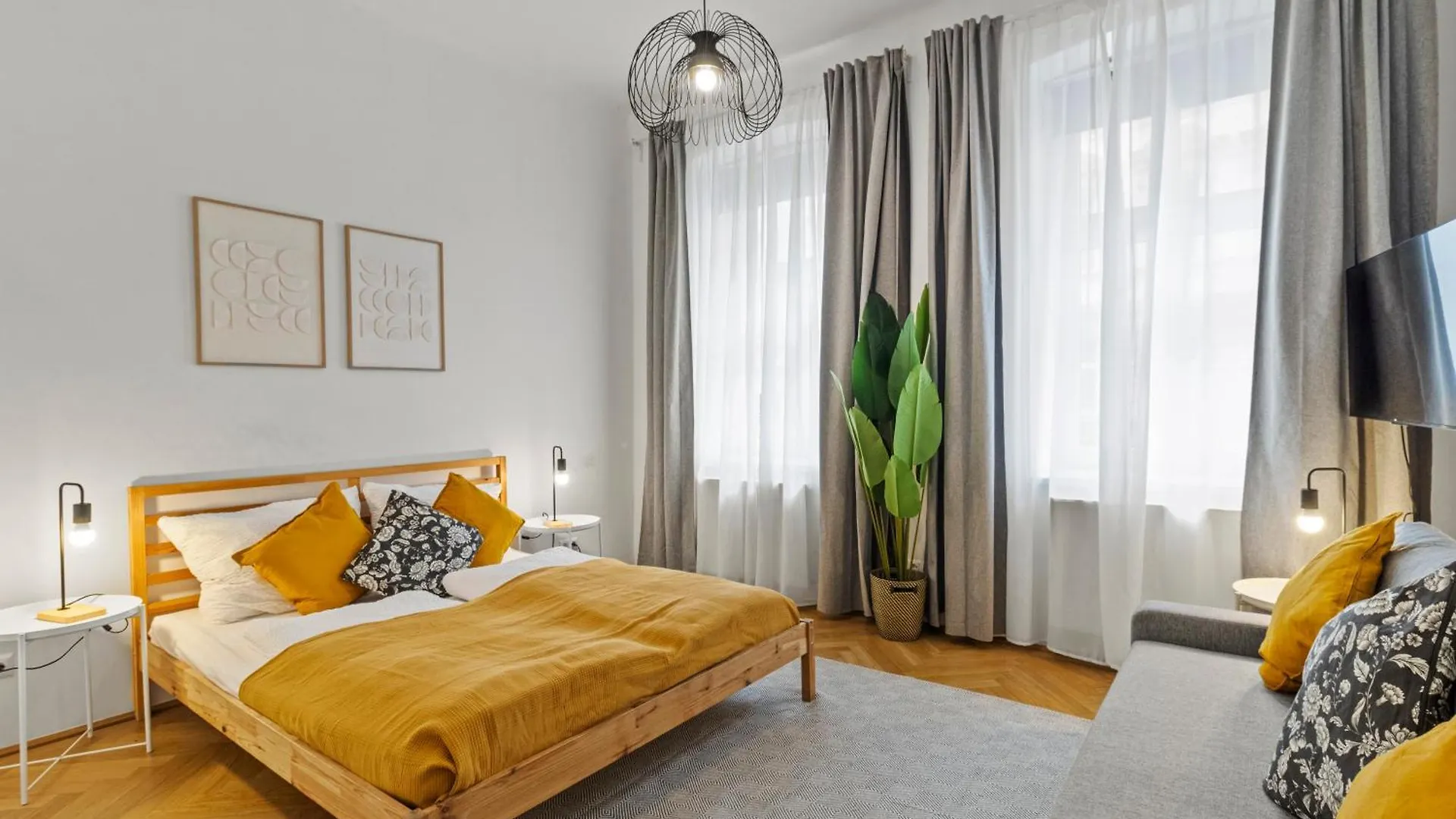 Apartamento 12 Minutes To Schoenbrunn I 5 Minutes To Metro U3 Viena