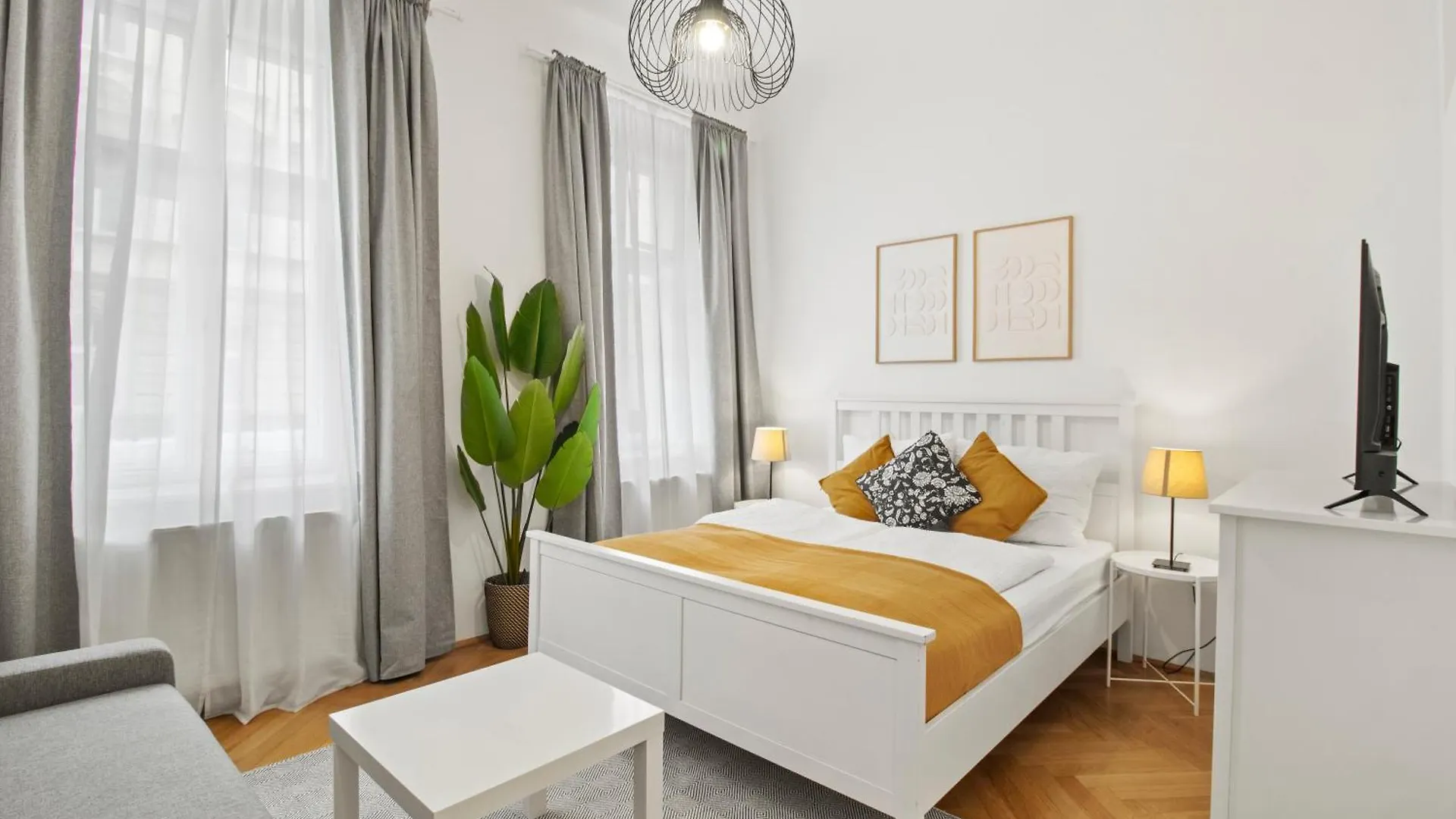 Apartamento 12 Minutes To Schoenbrunn I 5 Minutes To Metro U3 Viena Áustria