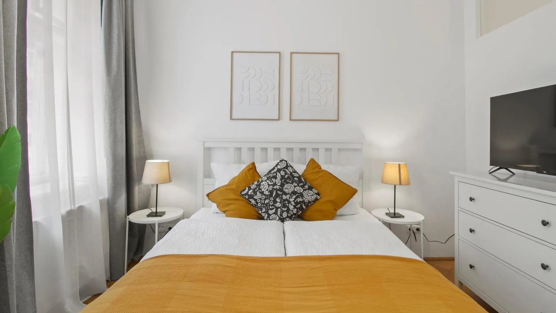12 Minutes To Schoenbrunn I 5 Minutes To Metro U3 Viena Apartamento