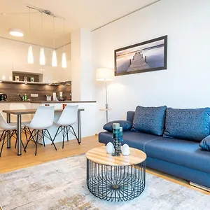 Apartment Over The Roofs Of, Wien