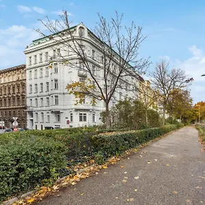 Limehome Rossauer Laende شقة