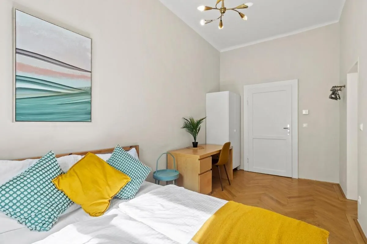 Apartment 12 Minutes To Schoenbrunn I 5 Minutes To Metro U3 Vienna