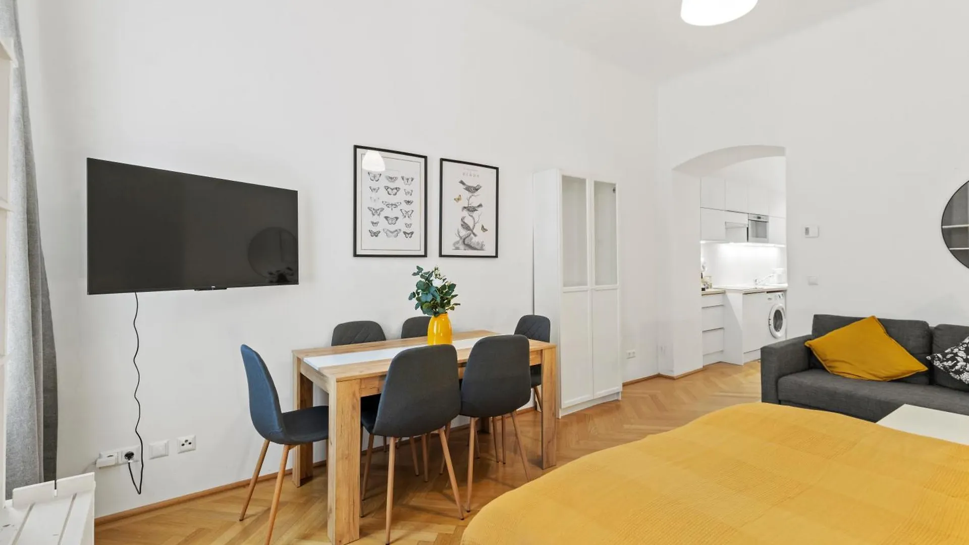 12 Minutes To Schoenbrunn I 5 Minutes To Metro U3 Vienna Apartment
