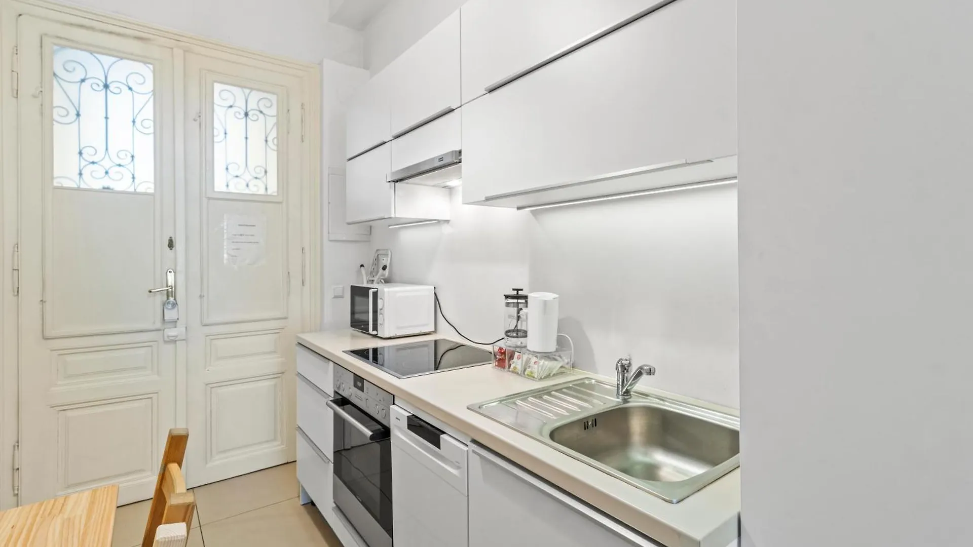 Apartment 12 Minutes To Schoenbrunn I 5 Minutes To Metro U3 Vienna