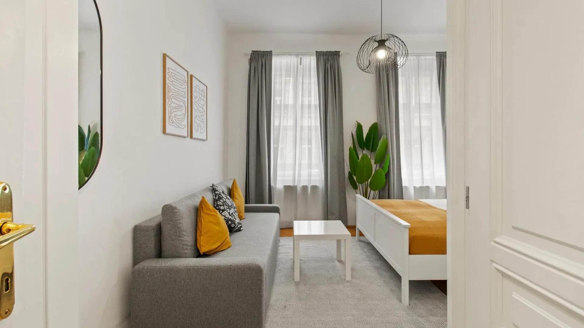 12 Minutes To Schoenbrunn I 5 Minutes To Metro U3 Vienna Apartment